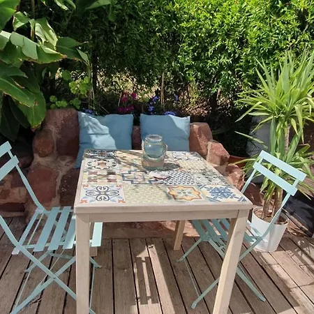 Beautiful House In Stunning Nature, 22 Minutes From Beaches, 5 Minutes To Lake, Air Condition Cool And Heat, And Very Fast Internet In All Rooms, Dishwasher, Washing Machine And Induction Cooking * Silves